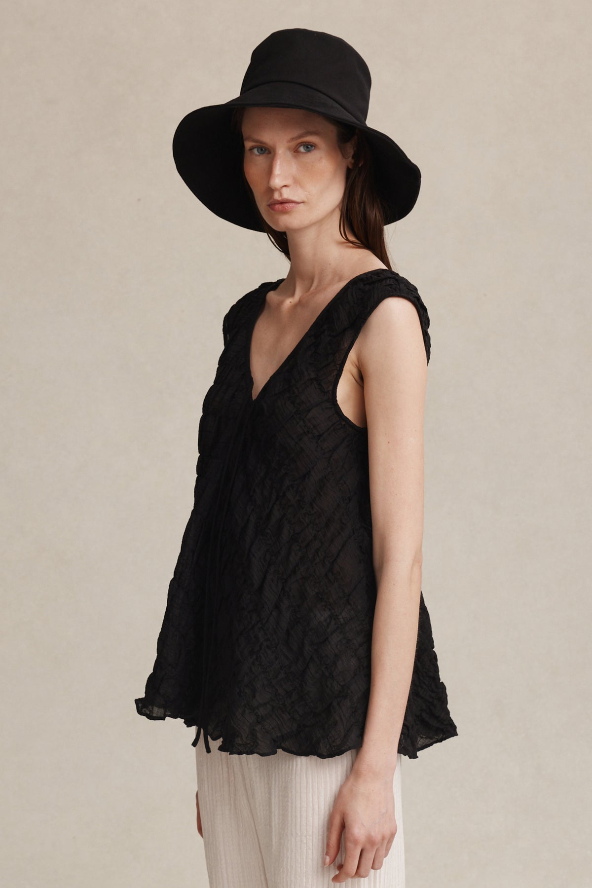 Nonna Hat 26 | Black