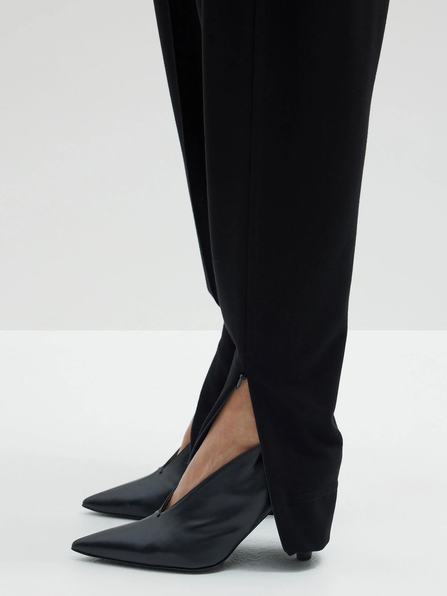 Viscose Jersey Zip Hem Pant | Black