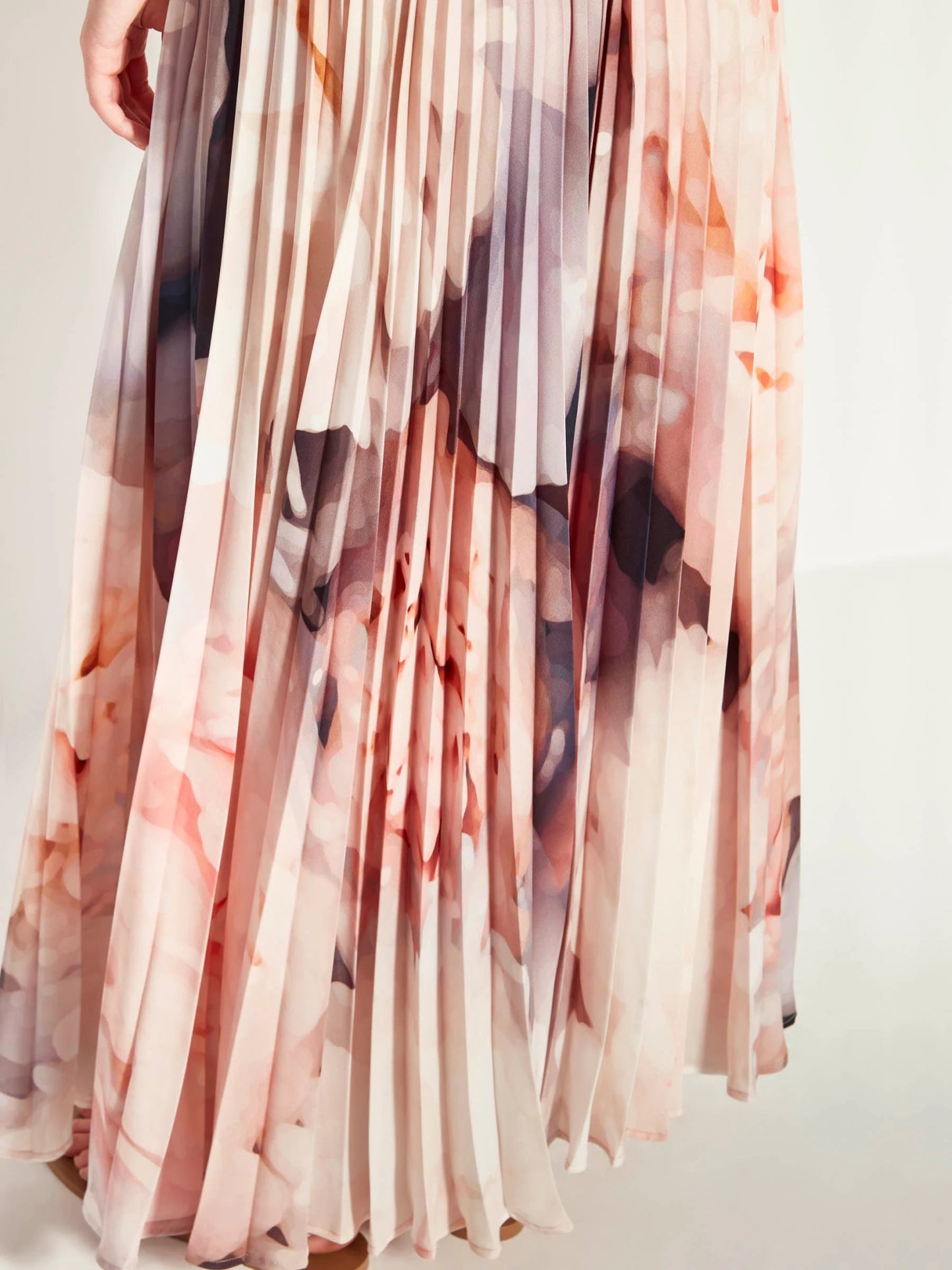 Juliette Hogan | Evelyn Pleat Skirt | (Bloom Crepe) Bouquet | Palm Boutique