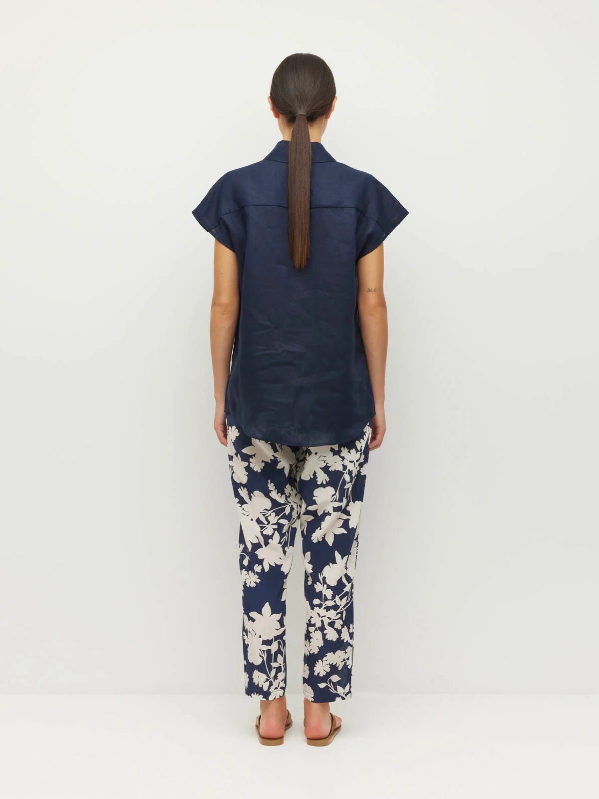 Juliette Hogan | Leonard Pant (Shadow Floral Silk CDC) | Silhoutte | Palm Boutique