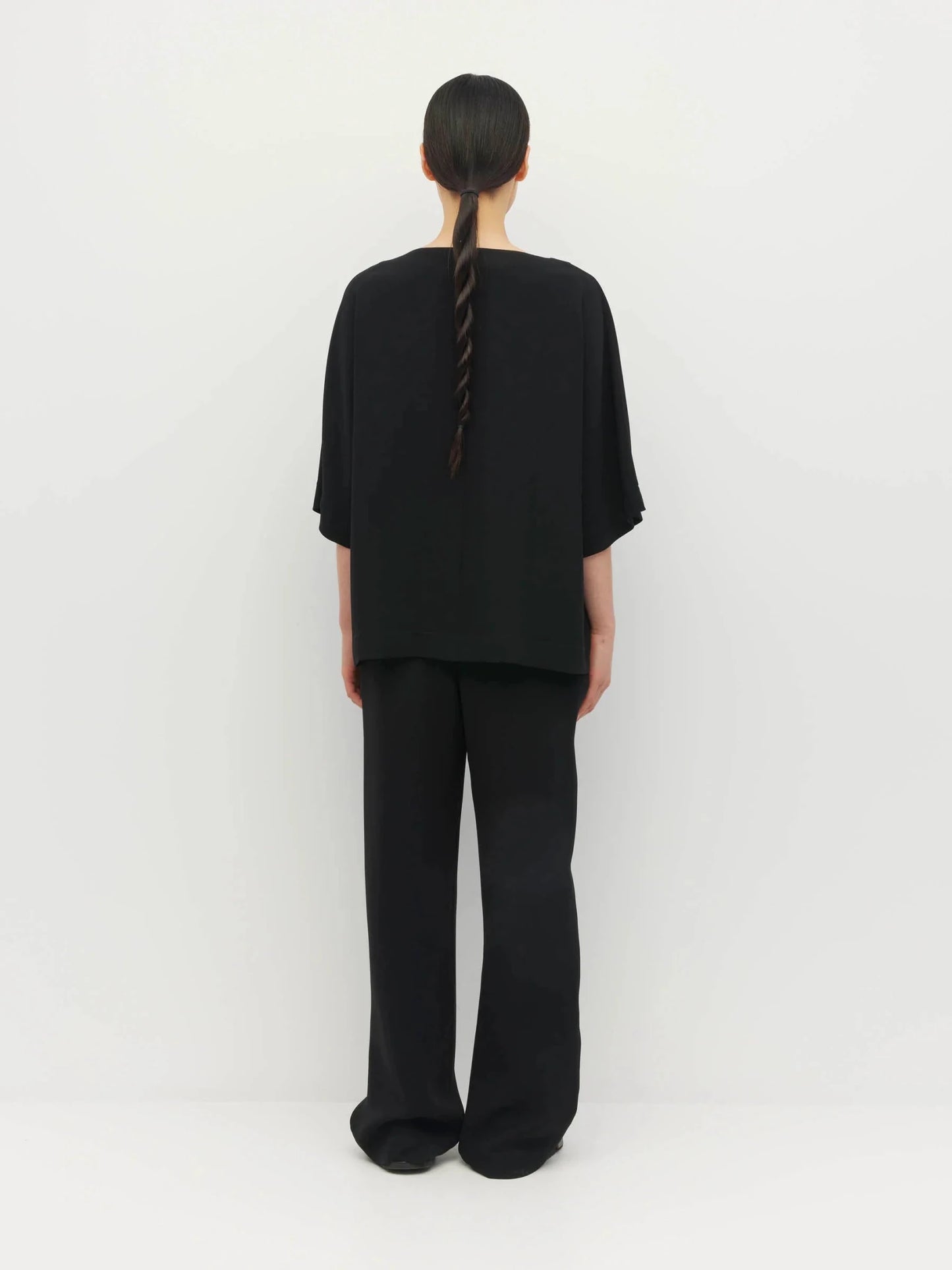 Juliette Hogan | Nami T (Luxe Suiting) | Black | Palm Boutique