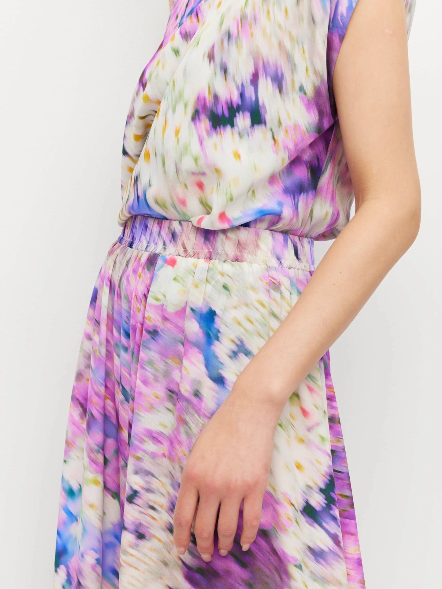 Juliette Hogan | Vicky Skirt (lavender mist silk CDC) | Aster | Palm Boutique