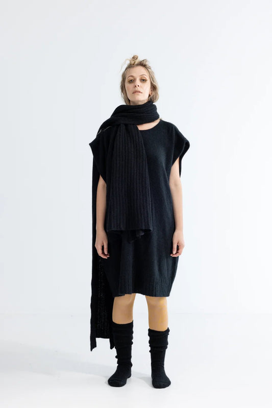 Lela Jacobs | U Scarf | Black O/S | Palm Boutique