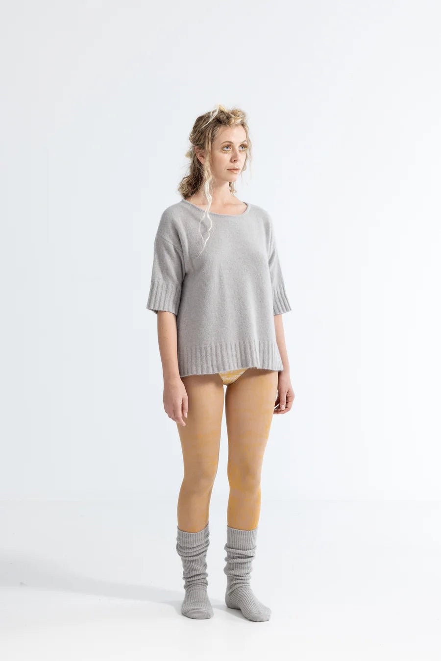 Lela Jacobs | U T-shirt | Ash | Palm Boutique