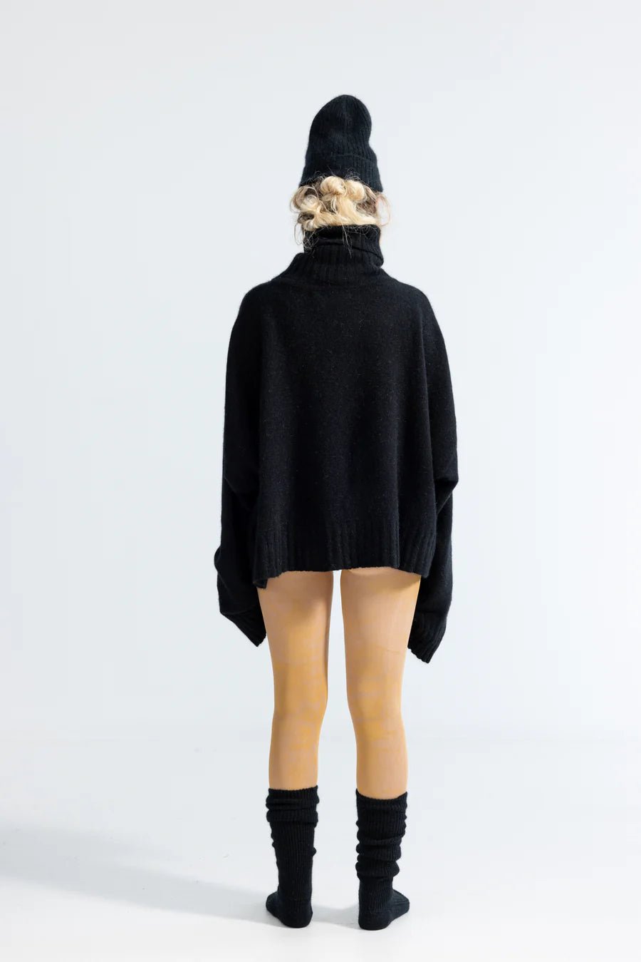 Lela Jacobs | U TURTLE CROP | BLK | Palm Boutique
