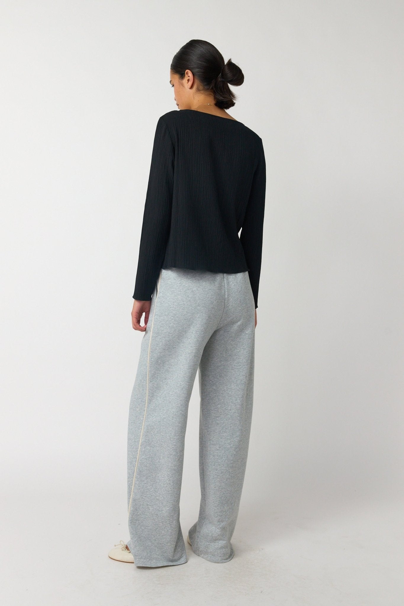 Sylvester | Crinkle Top | Black | Palm Boutique