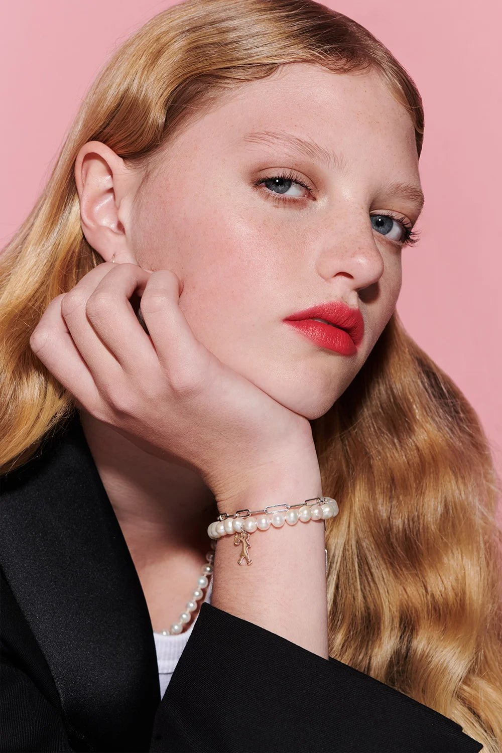 Karen Walker Jewellery Girl with the pearls chain bracelet