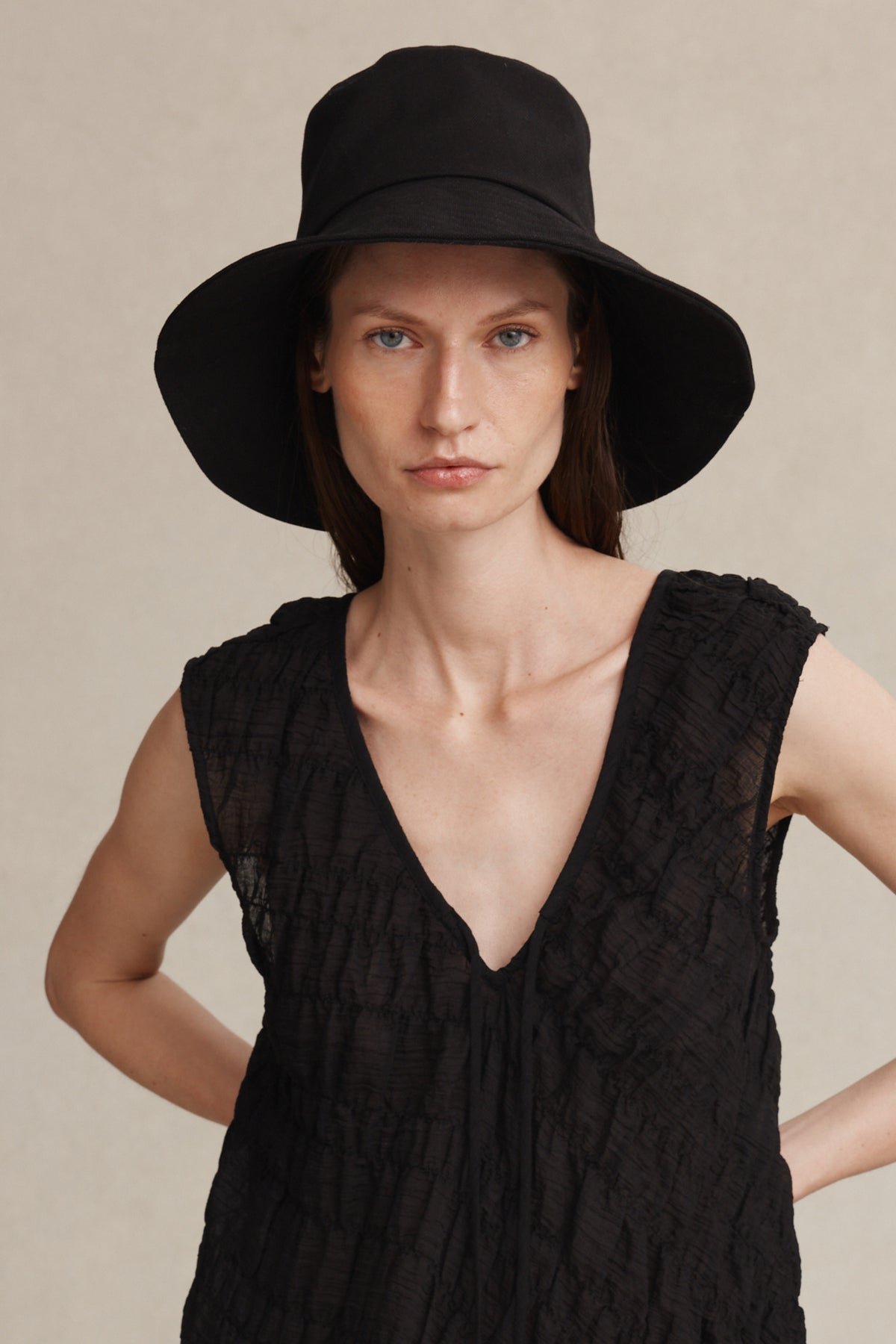 Nonna Hat 26 | Black