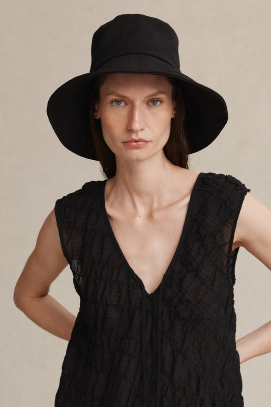 Nonna Hat 26 | Black