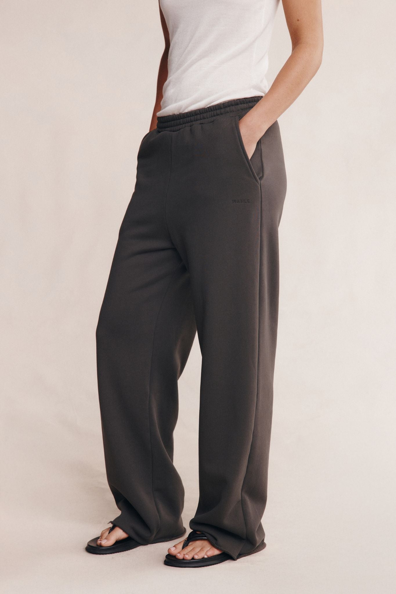 Robin Pant | Charcoal