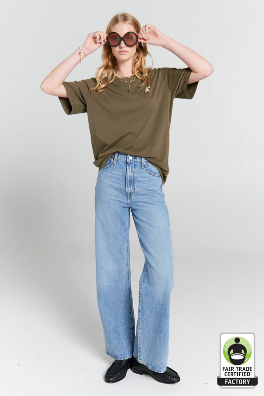 Embroidered Runaway Girl Classic T-Shirt | Hunter Green