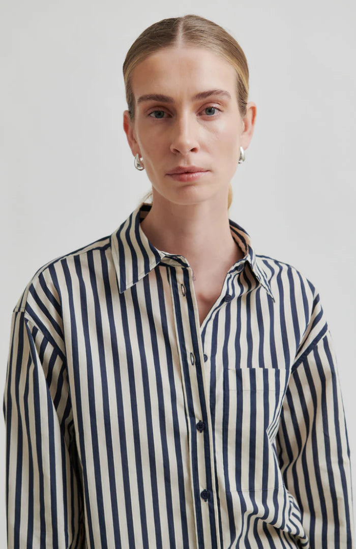 Aila Stripe Shirt | Trench Coat
