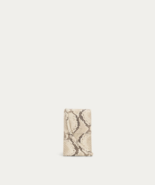 Poucheroo | Desert Python