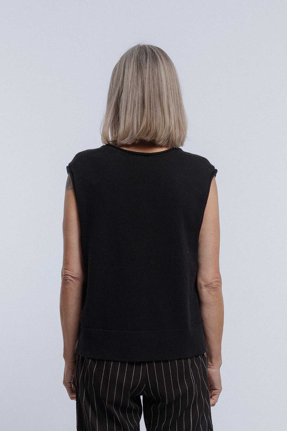 Vinnie Vest | Black