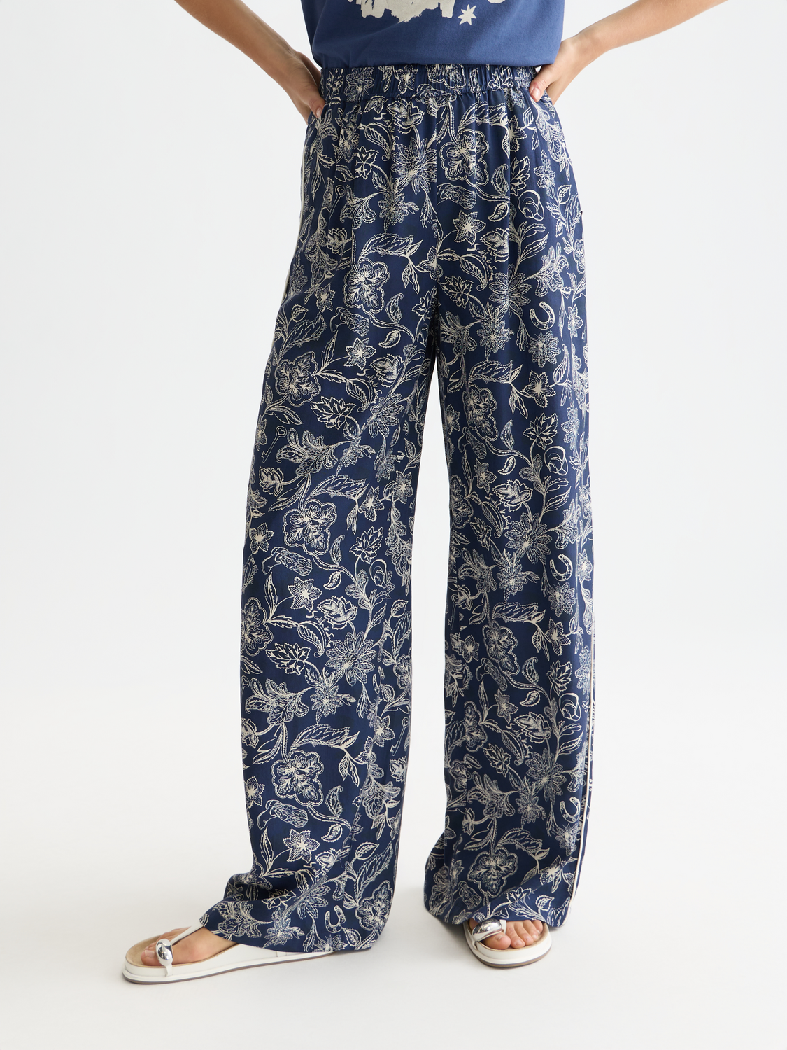 Eleni All Over Printed Pant | Lucky Bandana