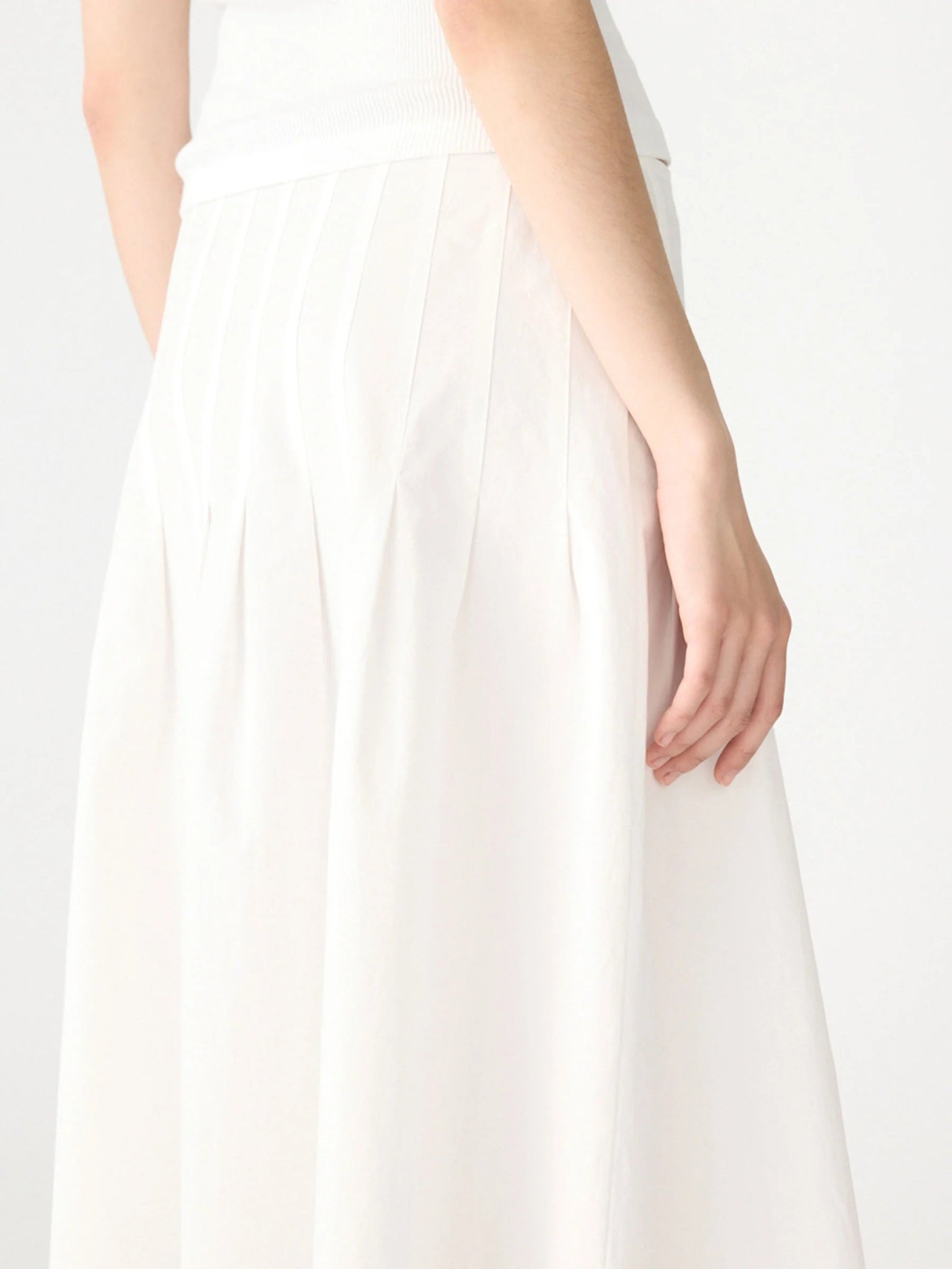 bassike | Crushed Cotton Pleated Skirt | White | Palm Boutique
