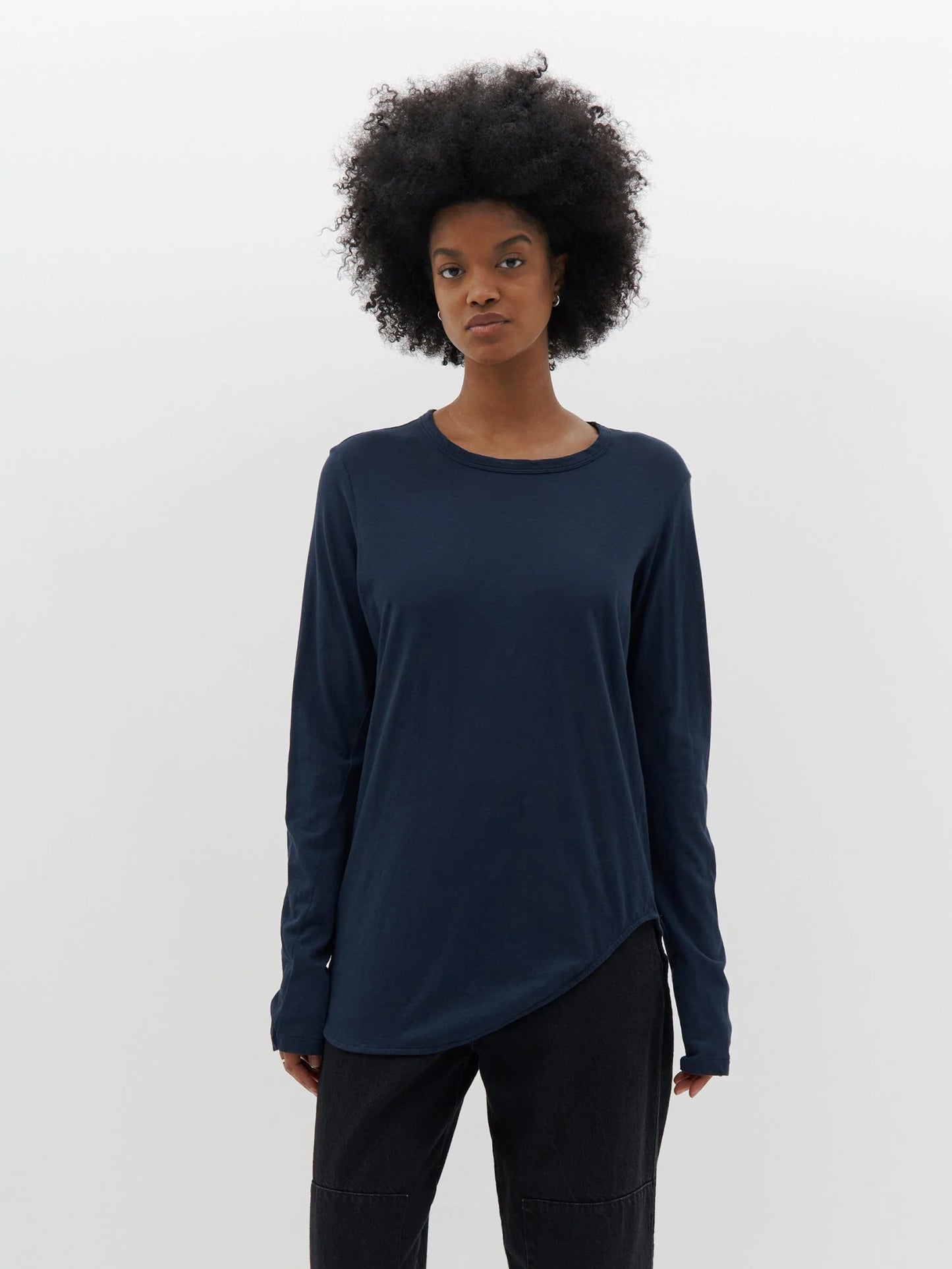 bassike | Regular Scoop Hem L/S T.shirt | Blue Ink | Palm Boutique