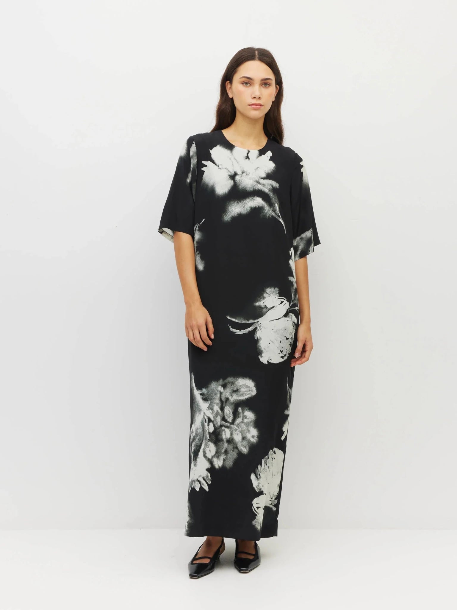 Juliette Hogan | Claire Dress (Inkflower Silk CDC) | Carbon | Palm Boutique