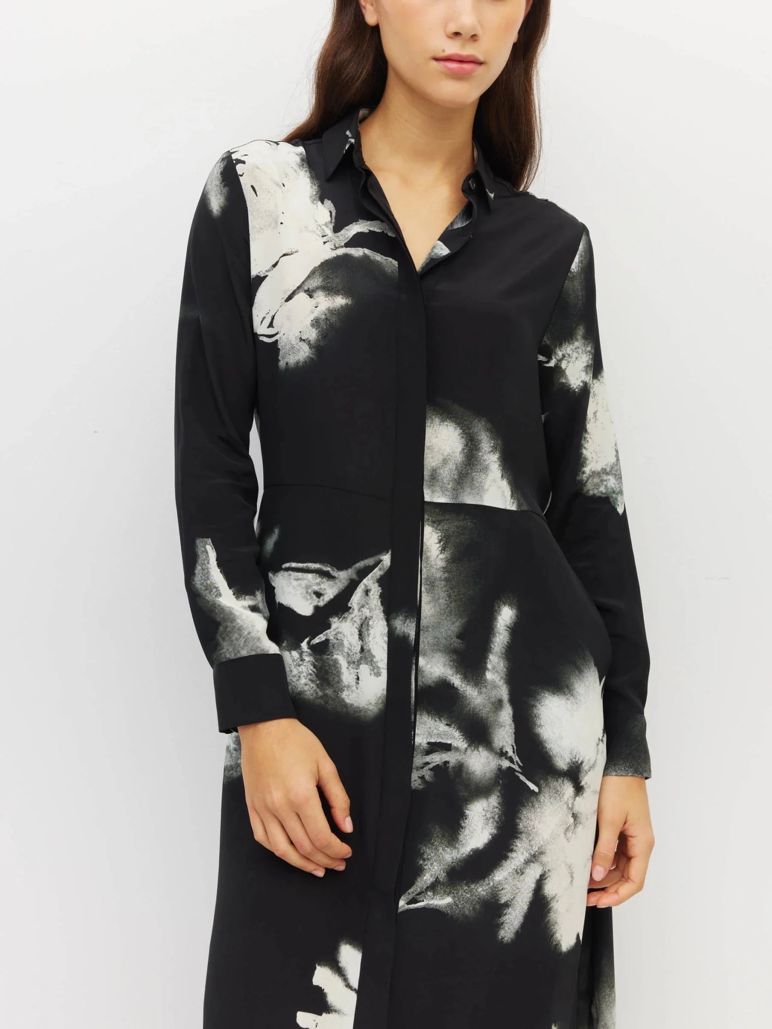 Juliette Hogan | Lisbeth Dress (Inkflower Silk CDC) | Carbon | Palm Boutique