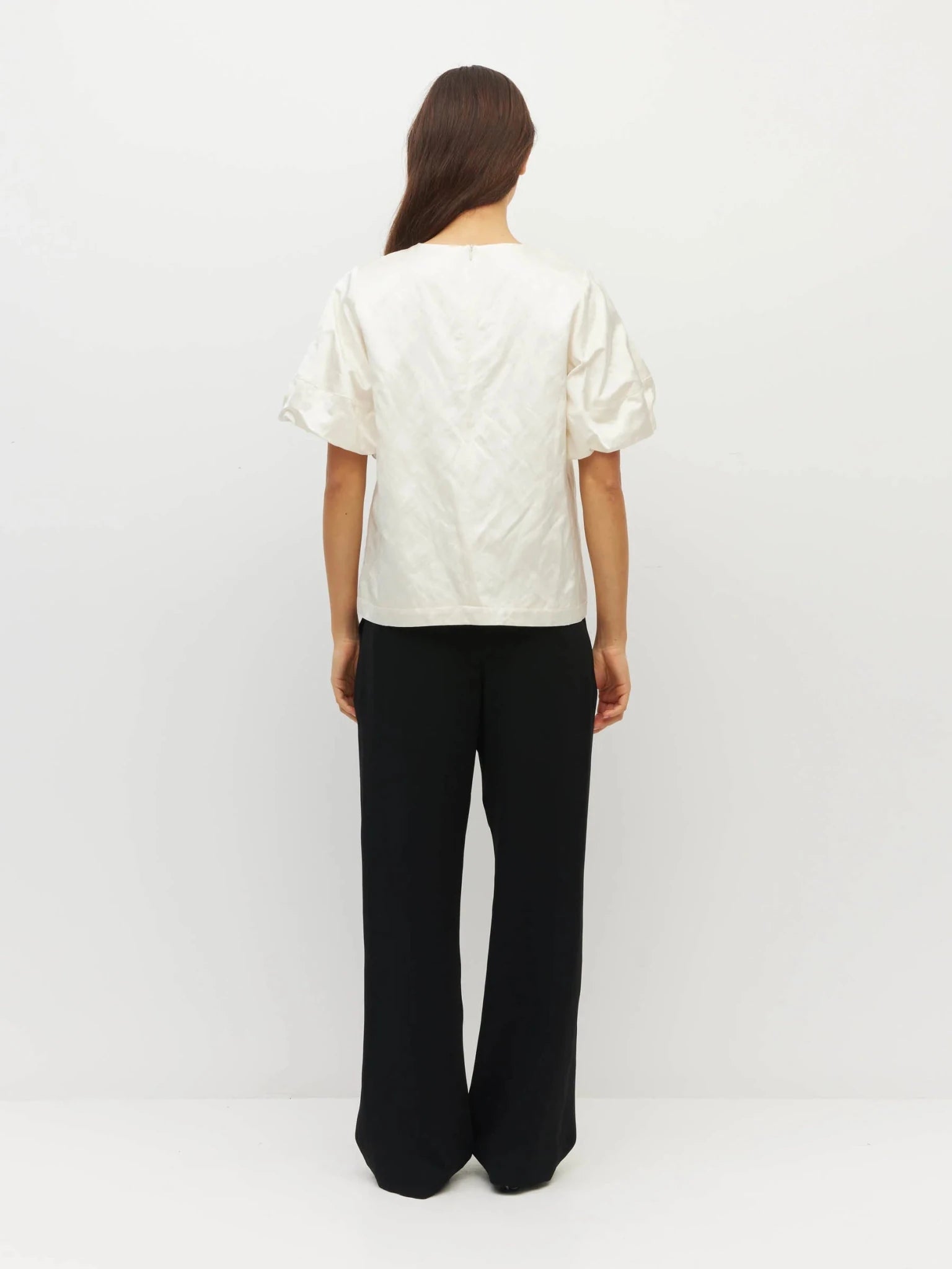 Juliette Hogan | Loro Top (Sculptural Satin) | Antique Pearl | Palm Boutique