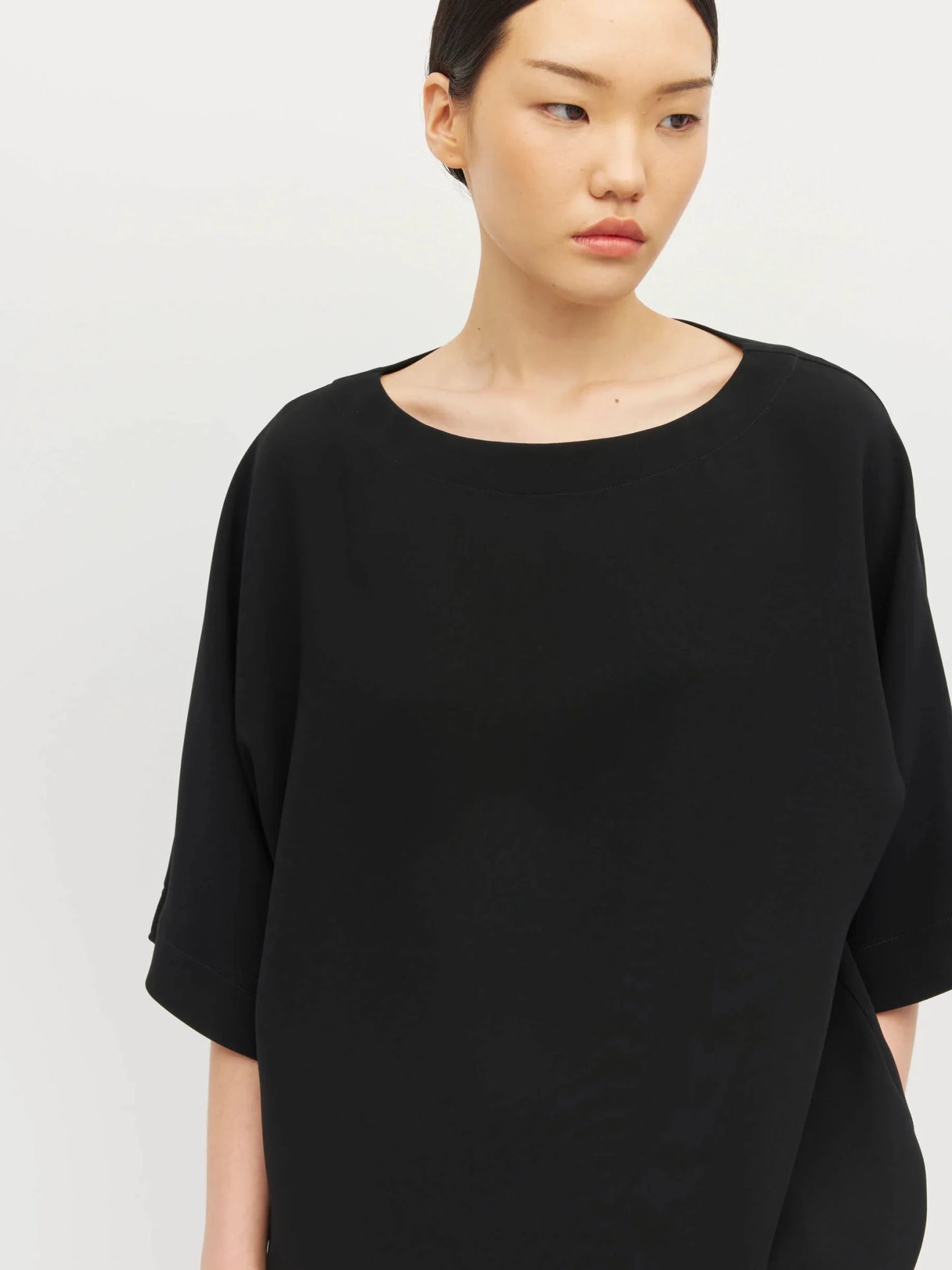 Juliette Hogan | Nami T (Luxe Suiting) | Black | Palm Boutique