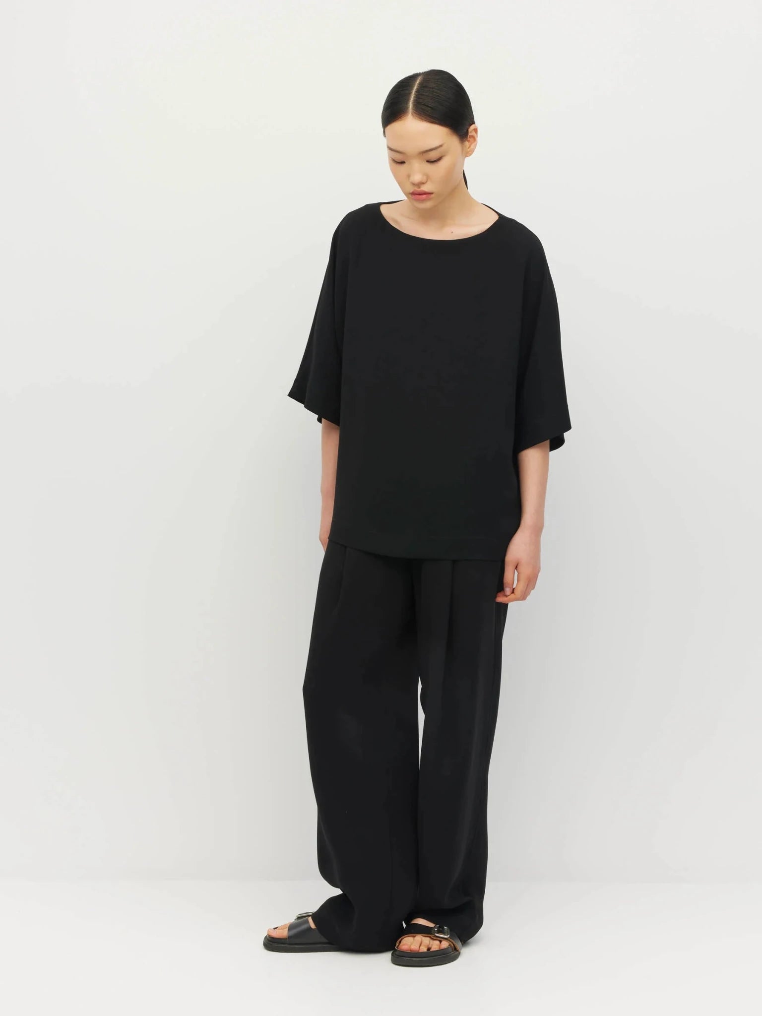 Juliette Hogan | Nami T (Luxe Suiting) | Black | Palm Boutique