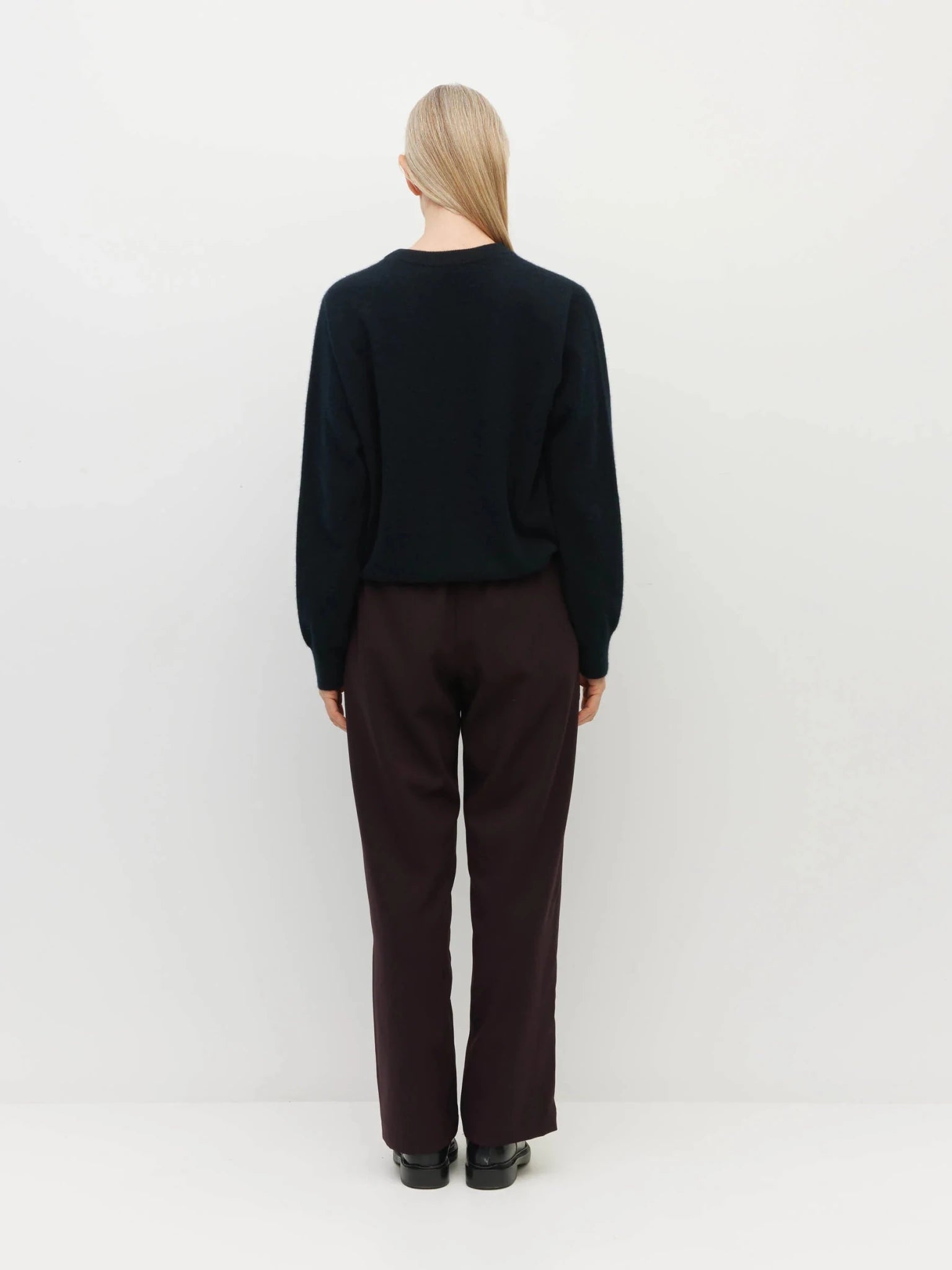 Juliette Hogan | Travel Pant (Bonotto Crepe) | Plum | Palm Boutique