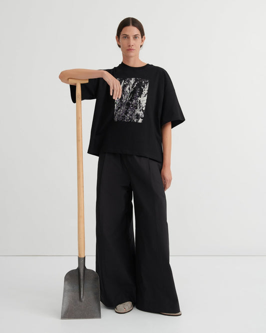 kowtow | Scene Tee | Black | Palm Boutique
