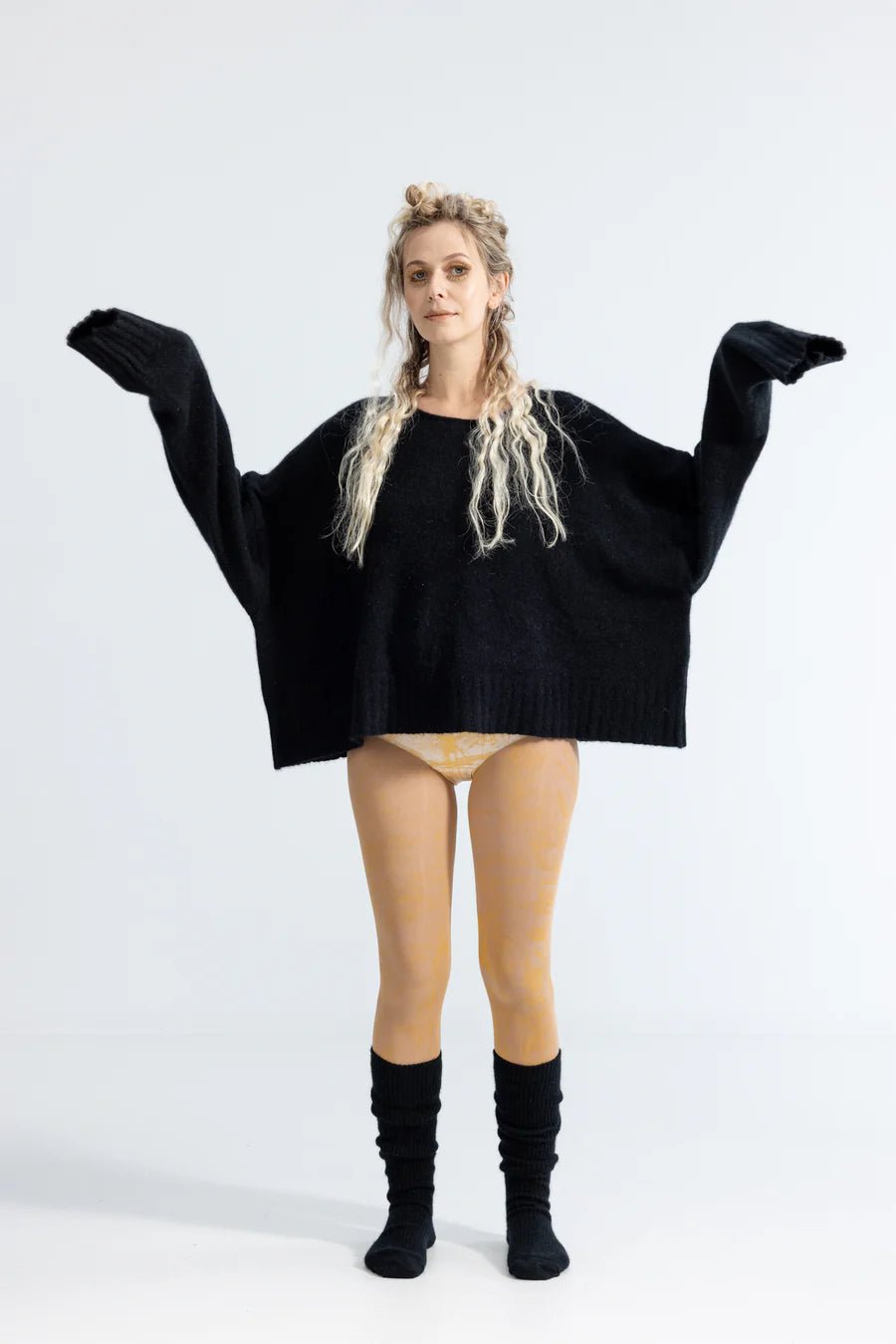 Lela Jacobs | U CROP | BLK | Palm Boutique