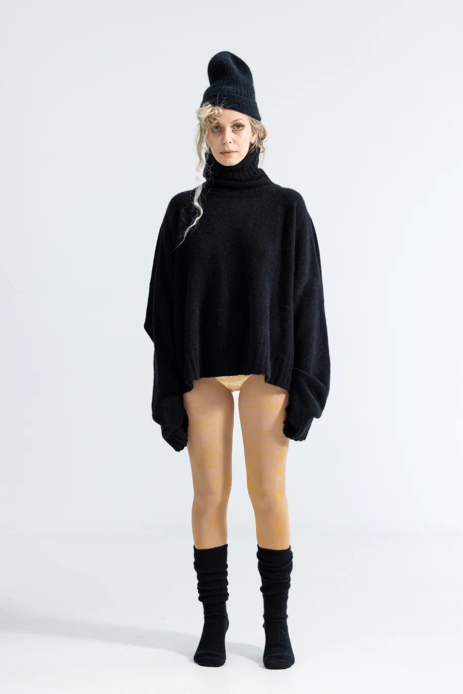 Lela Jacobs | U TURTLE CROP | BLK | Palm Boutique