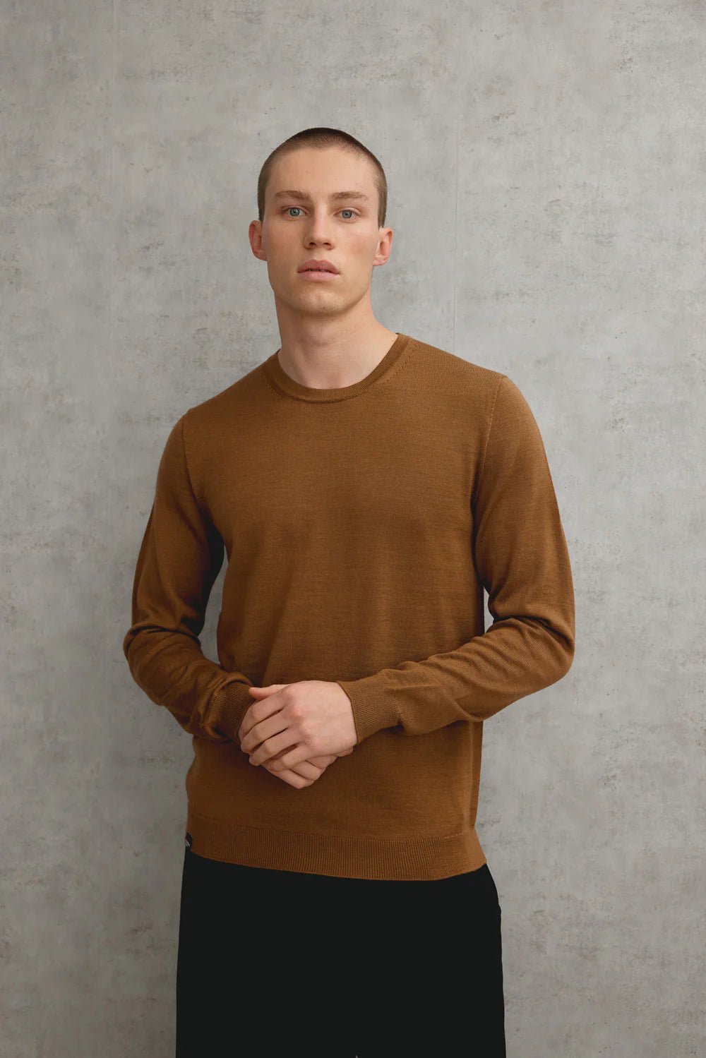 Standard Issue | Merino Classic Crew | Walnut | Palm Boutique