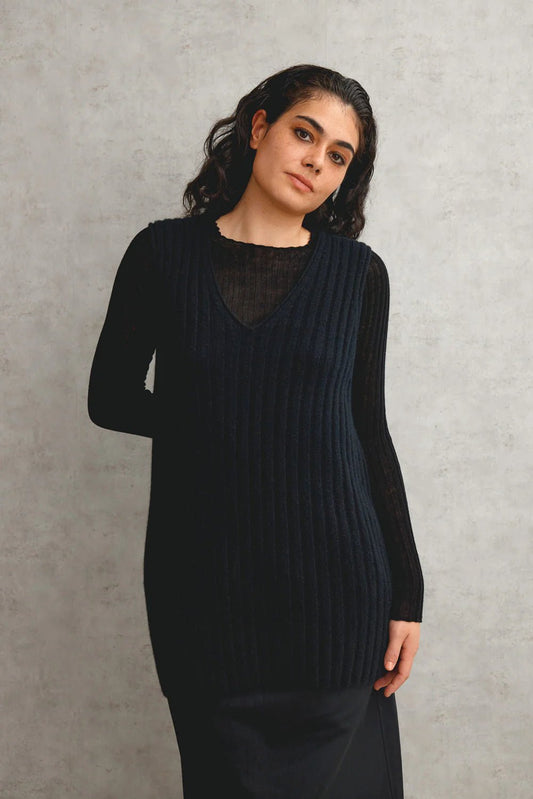 Standard Issue | Okewa Rib Vest | Black | Palm Boutique