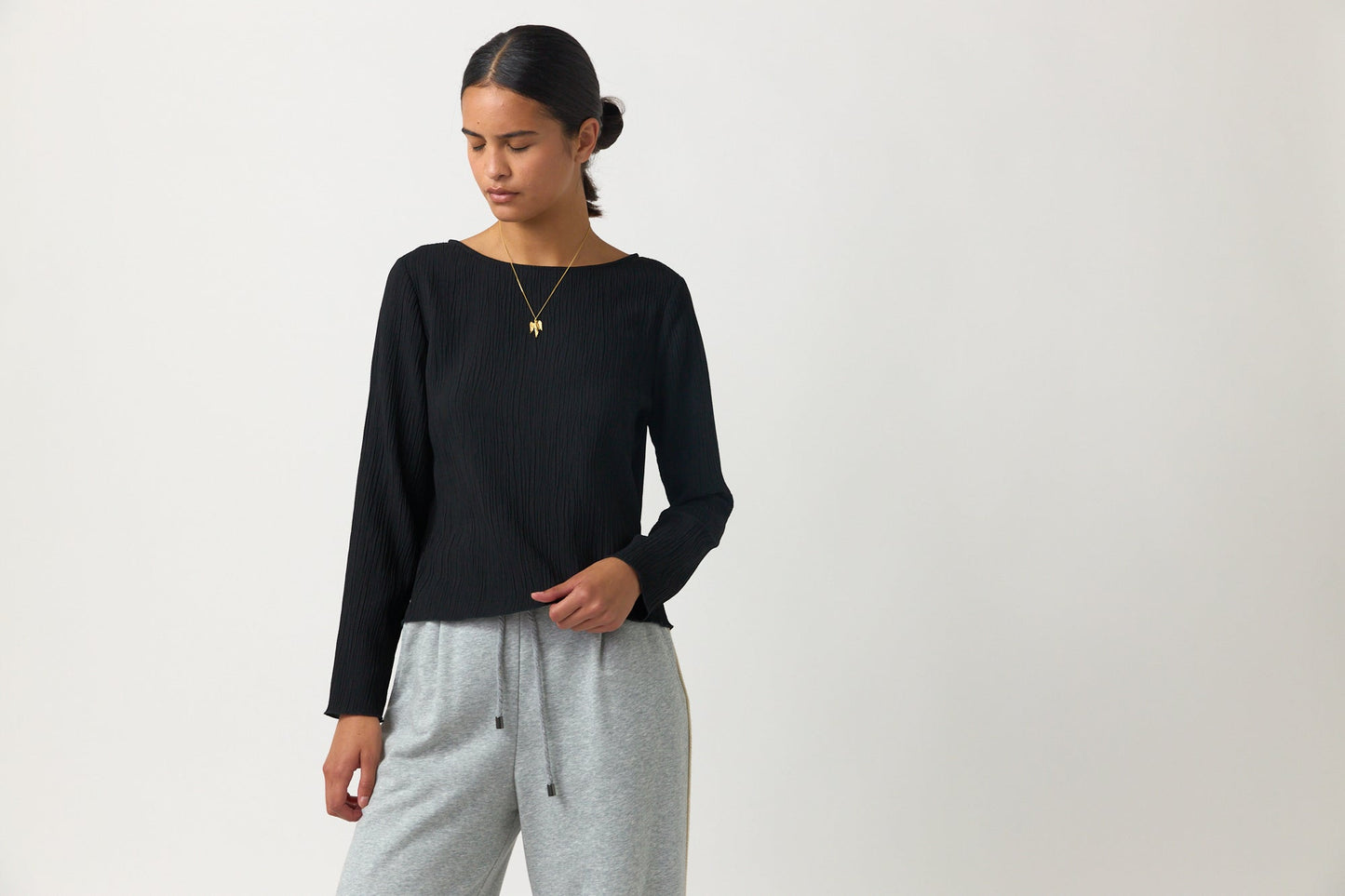 Sylvester | Crinkle Top | Black | Palm Boutique