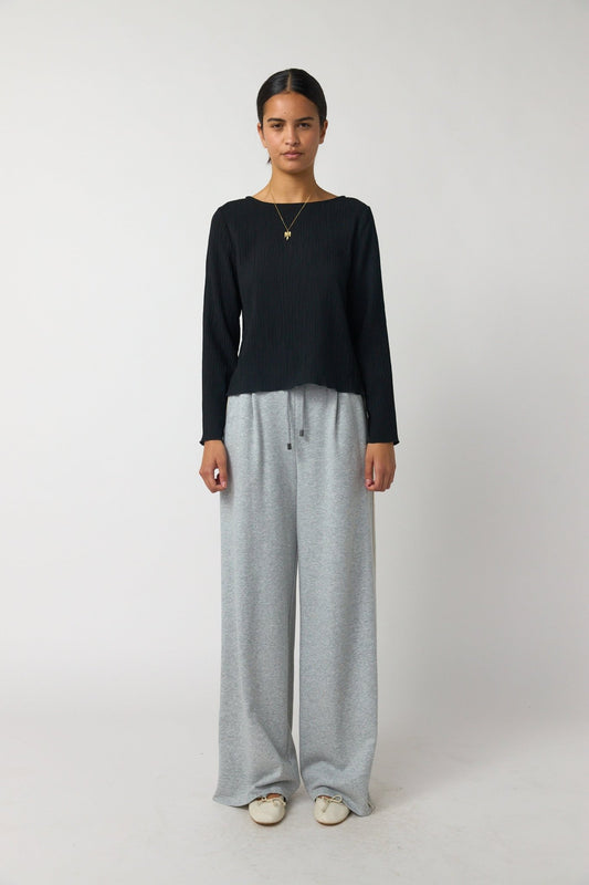 Sylvester | Crinkle Top | Black | Palm Boutique