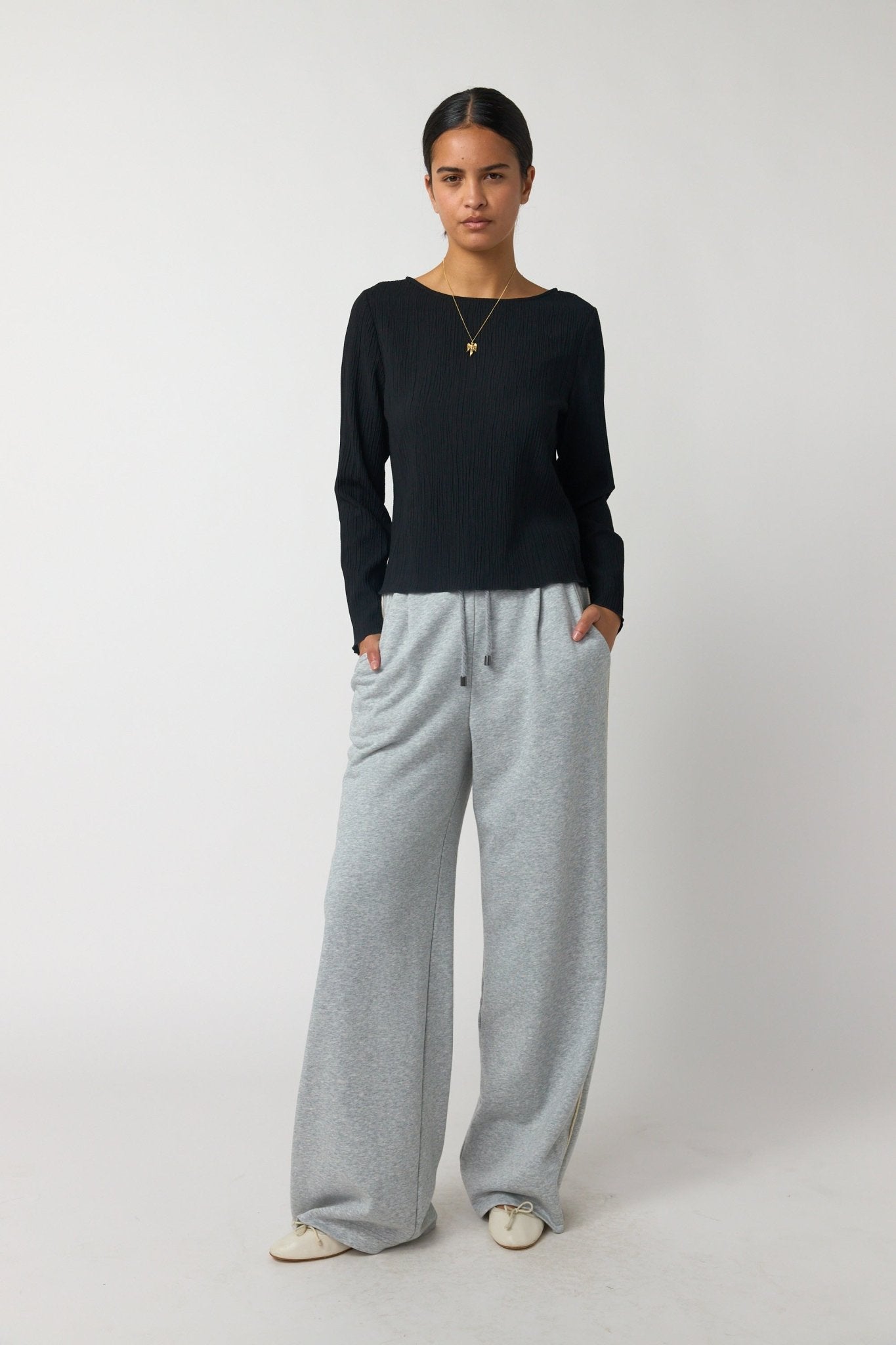 Sylvester | Crinkle Top | Black | Palm Boutique