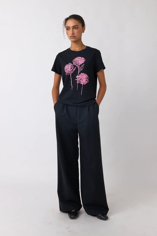 Sylvester | Dahlias T-Shirt | Black | Palm Boutique