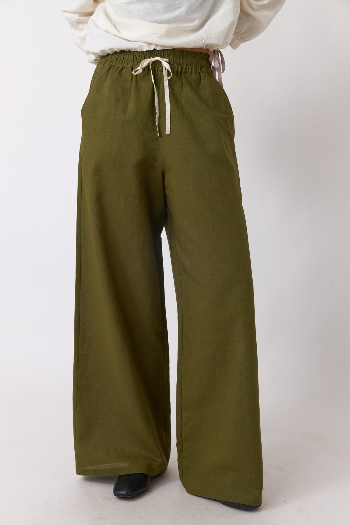 Sylvester | Eternity Trouser | Olive | Palm Boutique