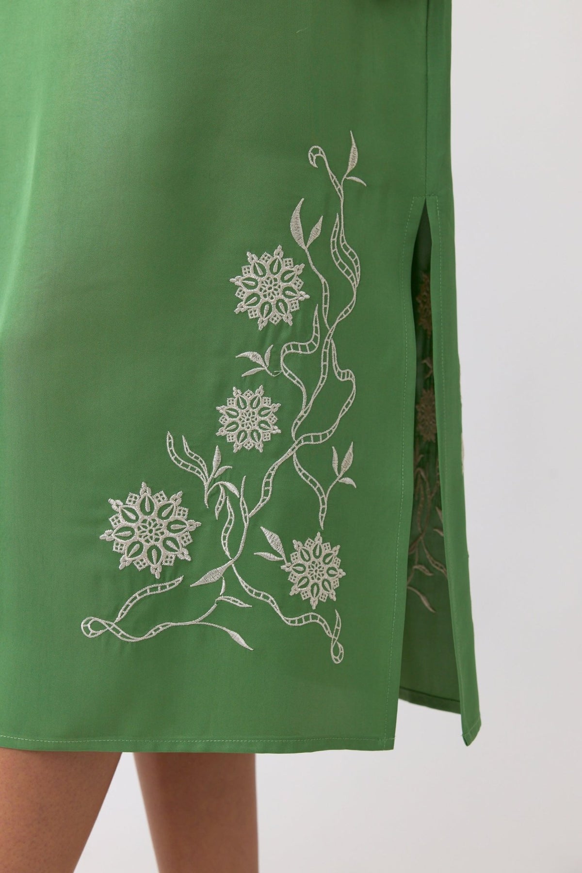 Sylvester | Nova Skirt | Apple | Palm Boutique