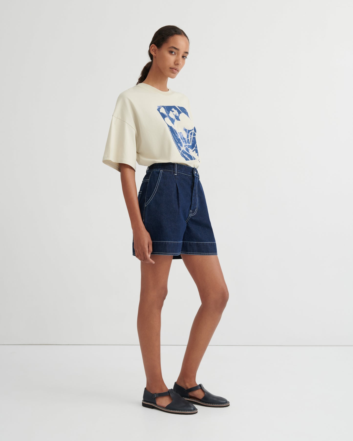 Outline Shorts | Indigo Denim