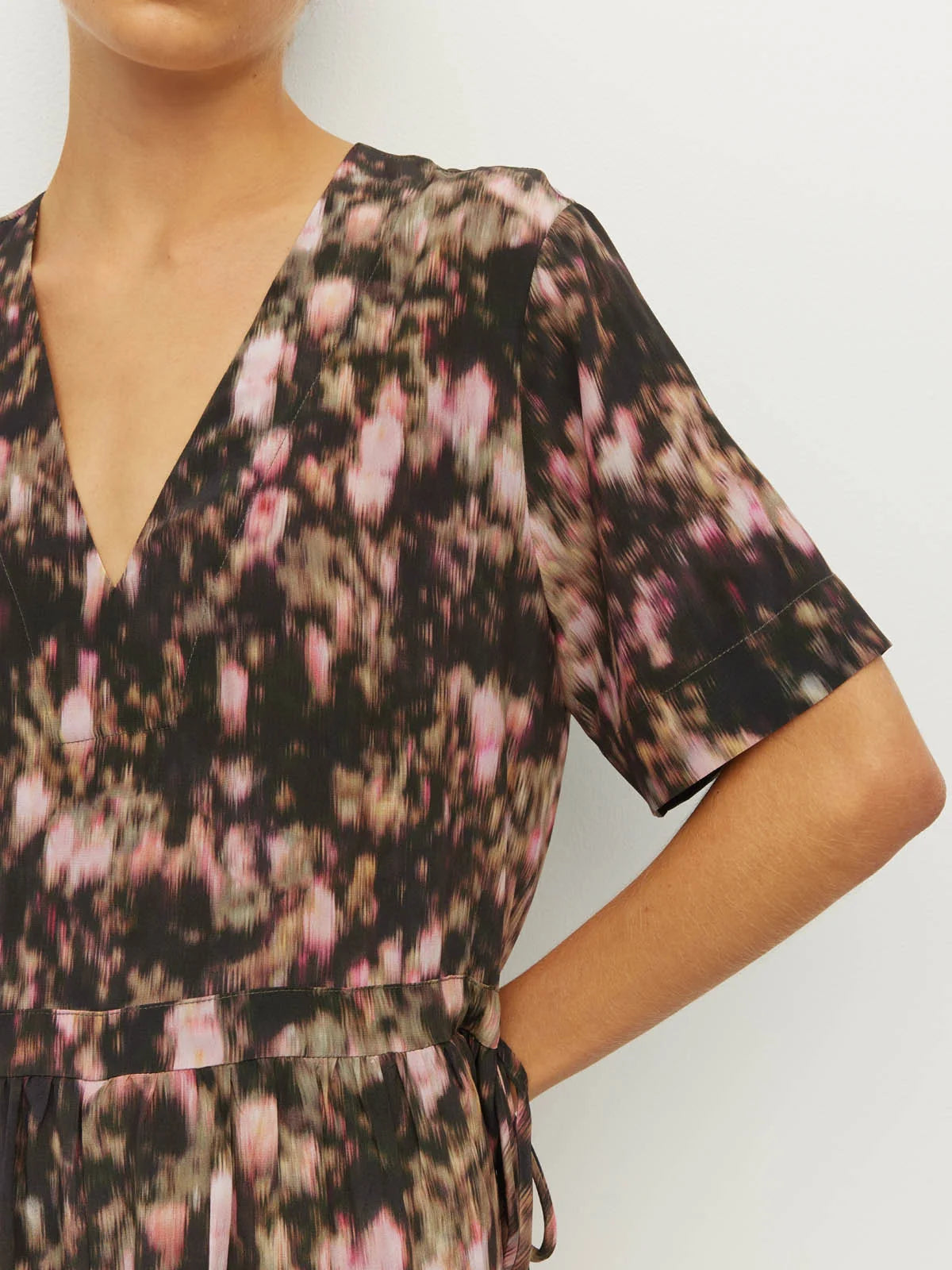Vima Tunic (Blush Petals Silk CDC) Soft Camelia