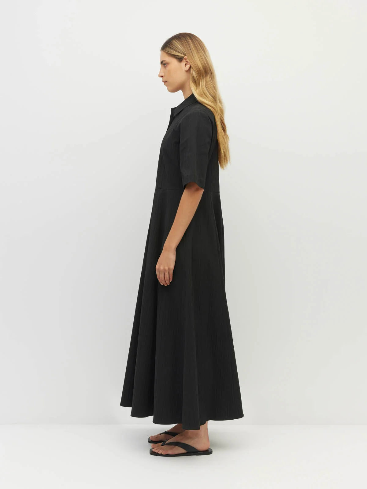 Delphi Dress (Thread Line Cotton) Black Linear