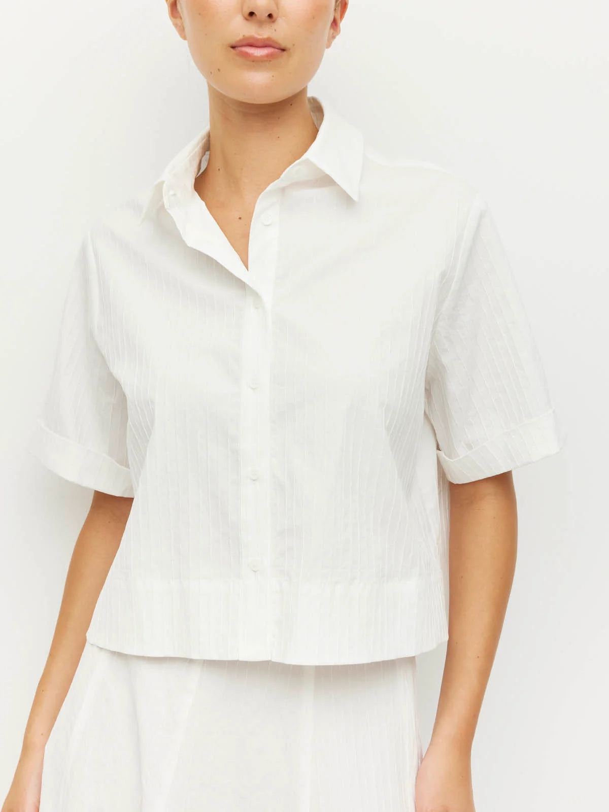 Everly Shirt (Thread Line Cotton) White Linear