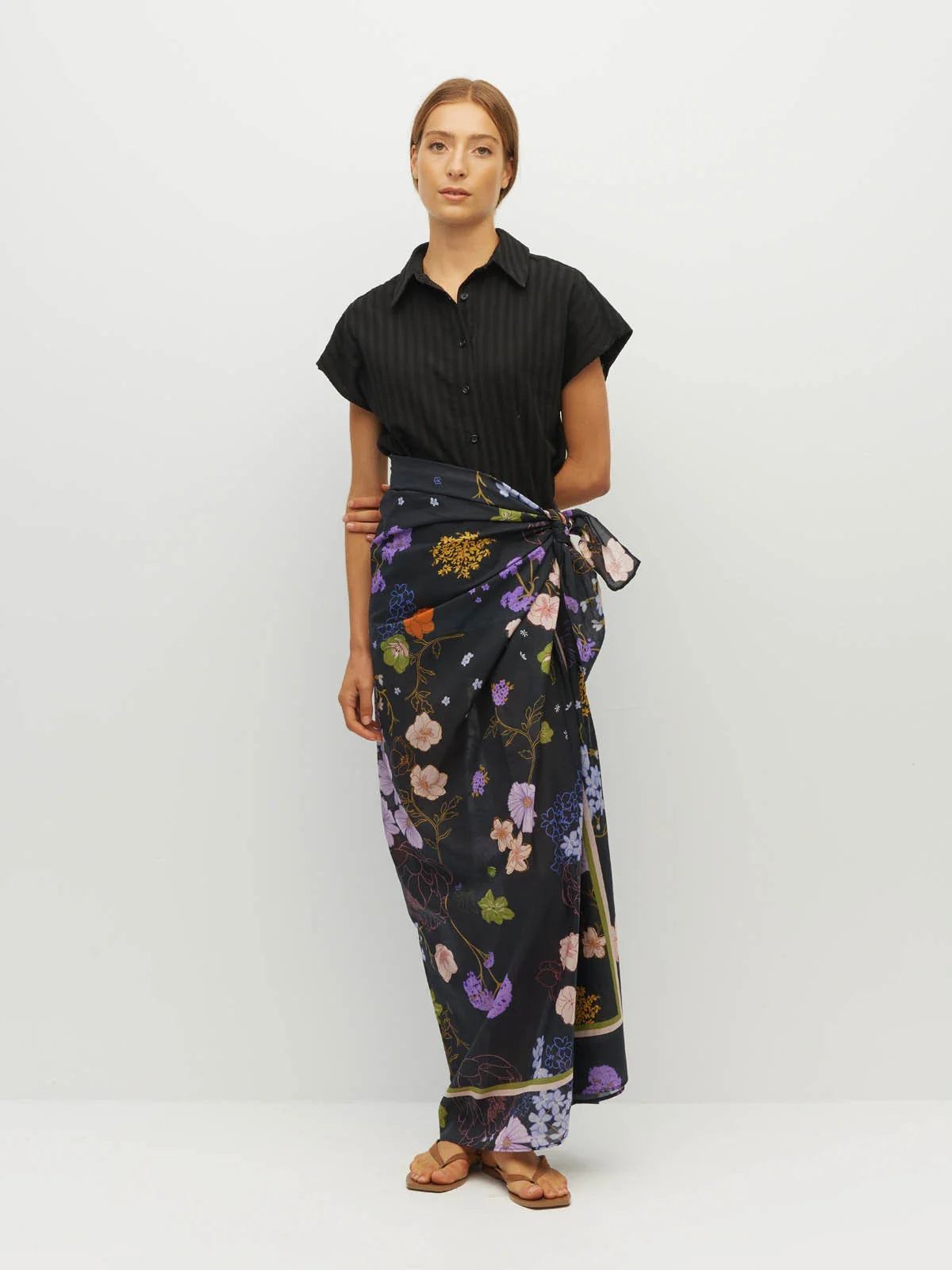 Border Sarong (Afterglow Floral Cotton) Noir