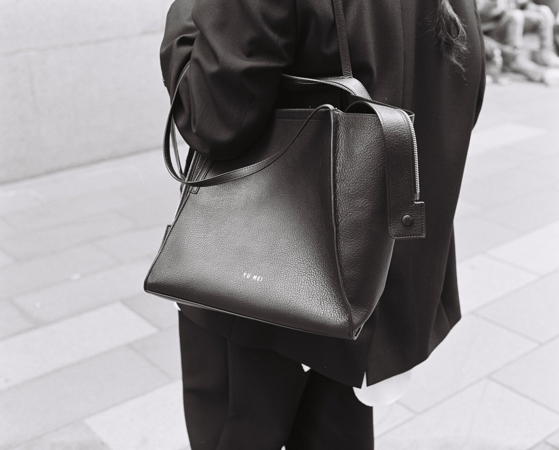 Yu Mei | Claudia Tote | Black | Palm Boutique
