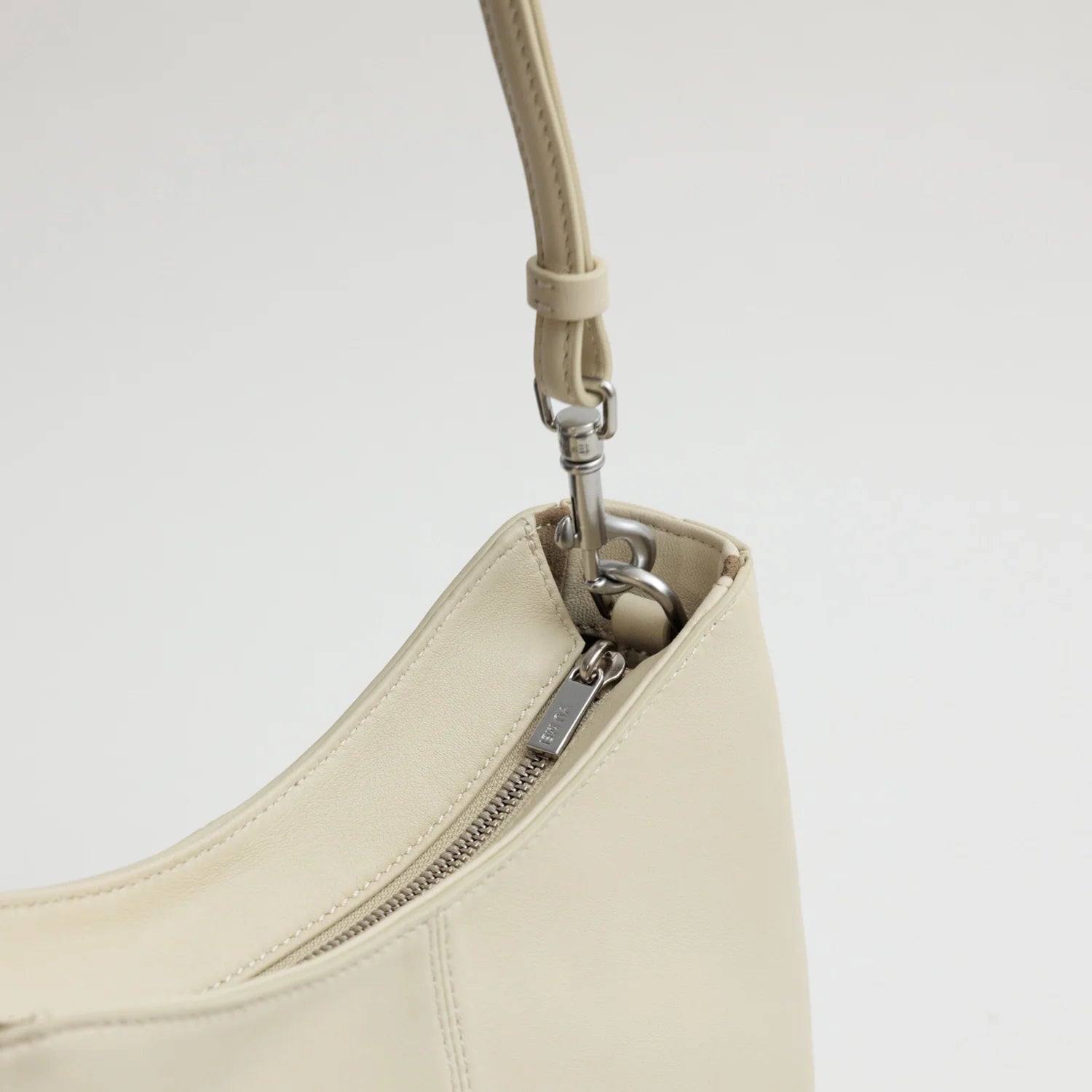 Yu Mei | Joan Bag | Cream Lambskin | Palm Boutique