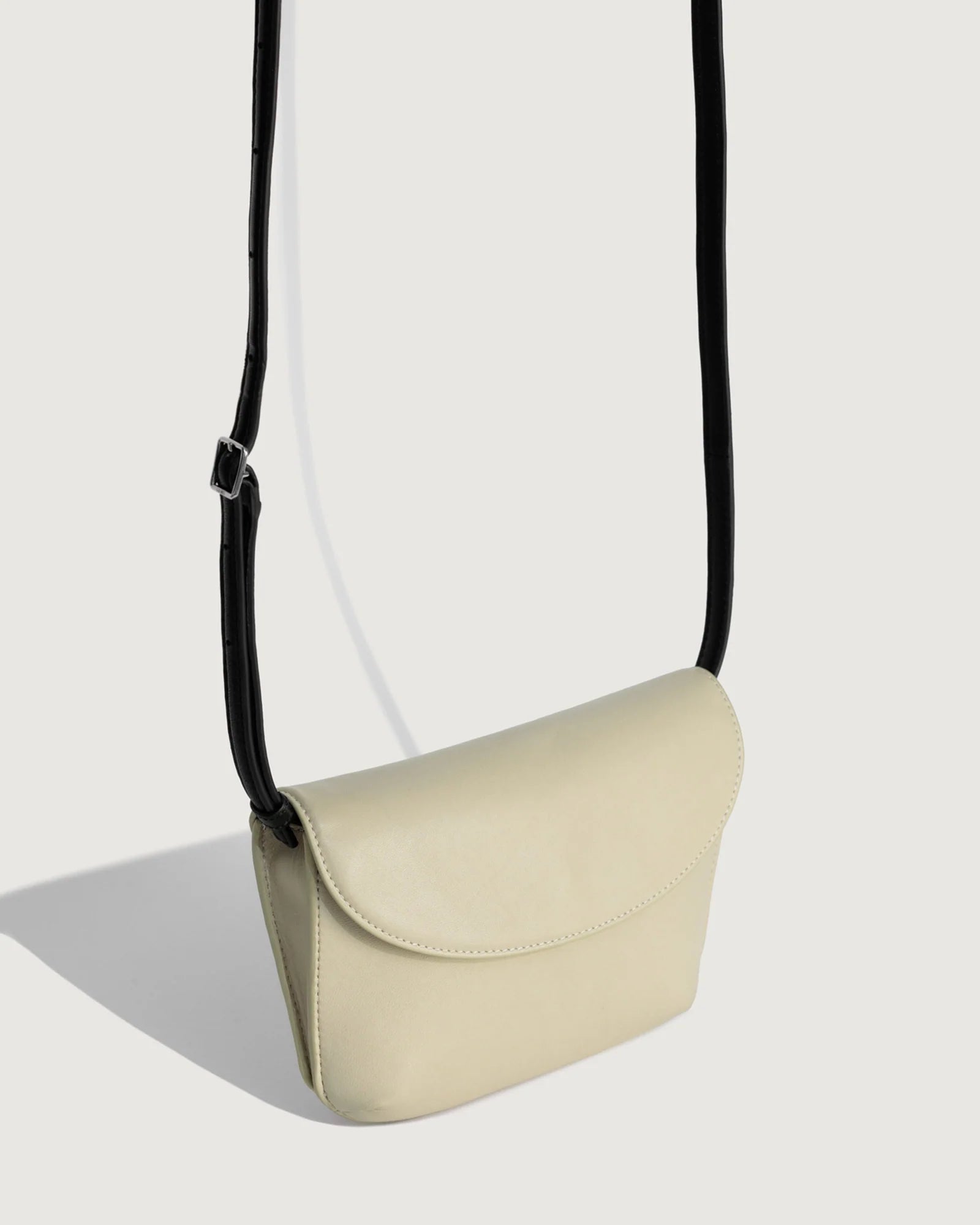Yu Mei | Keriana Clutch | Pumice Lamb | Palm Boutique